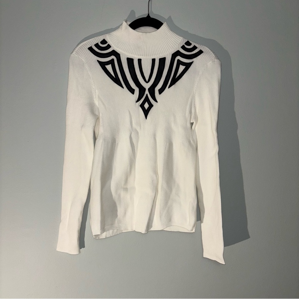Boston Proper White with Black leather Geometric Appliqué Long Sleeve Turtleneck